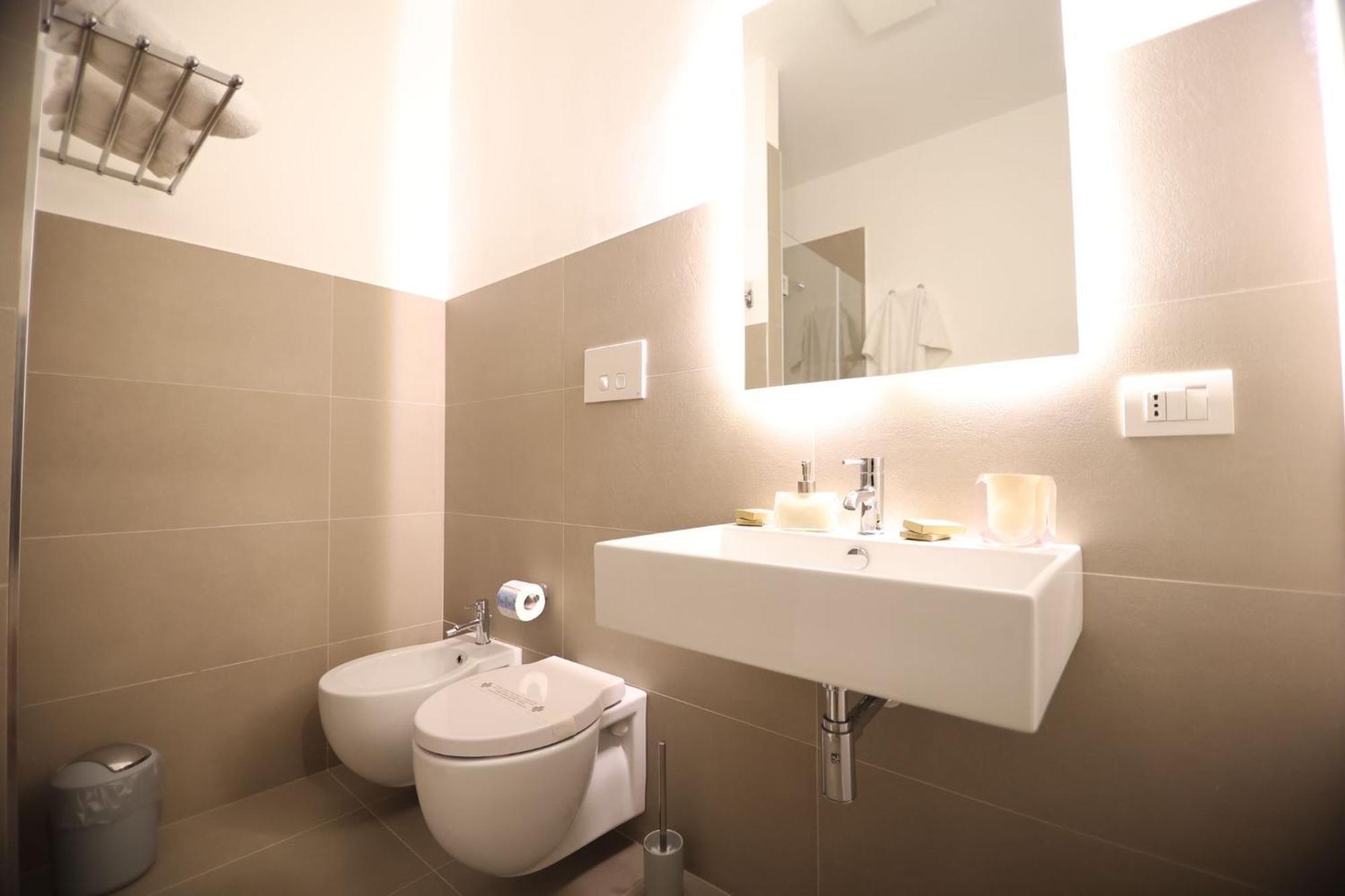 Domus Levante Apartment Bari Buitenkant foto